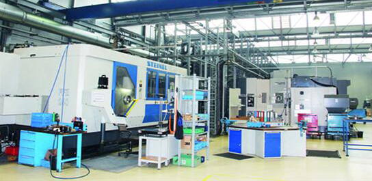 康明斯發(fā)動(dòng)機(jī)車(chē)間工具柜、工作臺(tái)使用確實(shí)規(guī)范